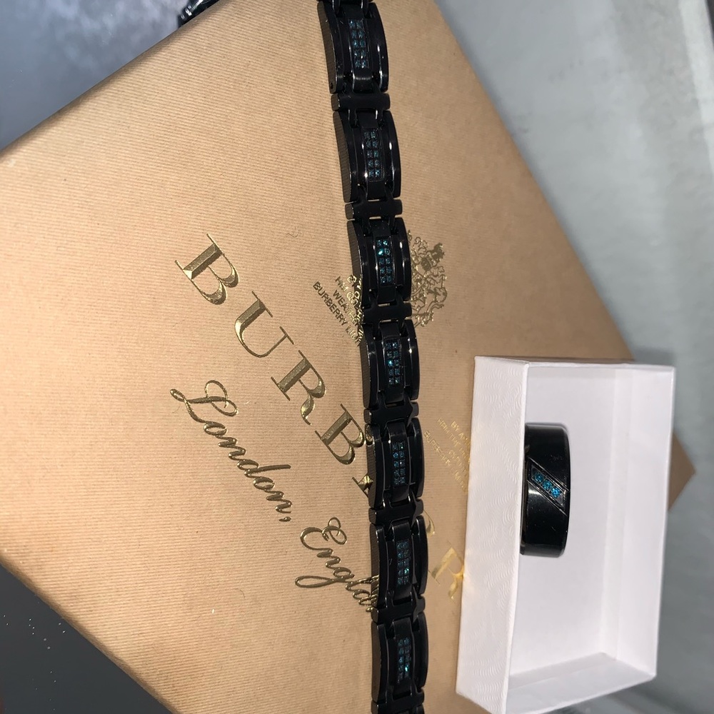 Men’s bracelet & ring